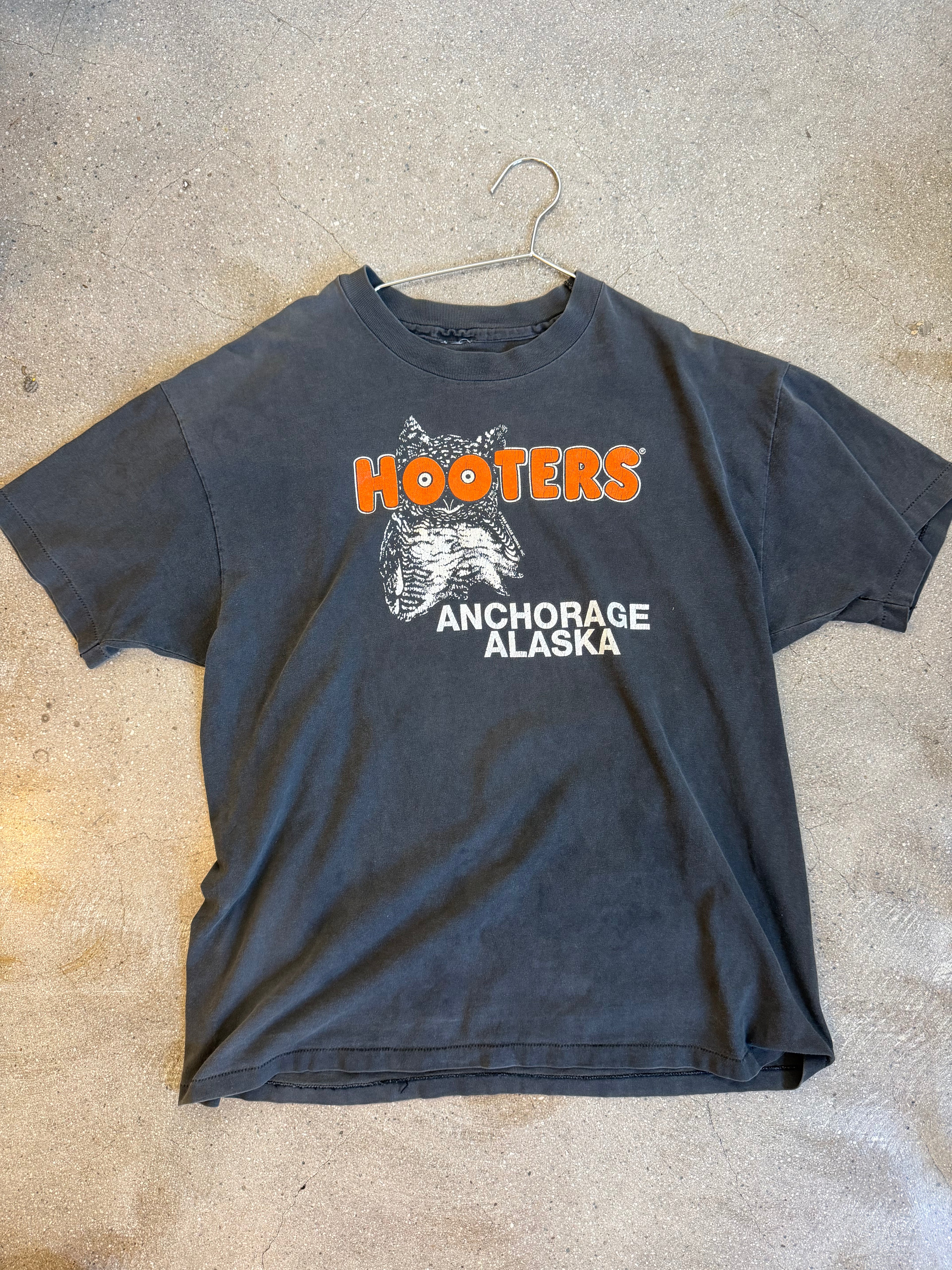 Rare Hooters Vintage Tee